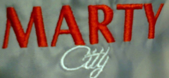 Logo brodat Marty Caffe